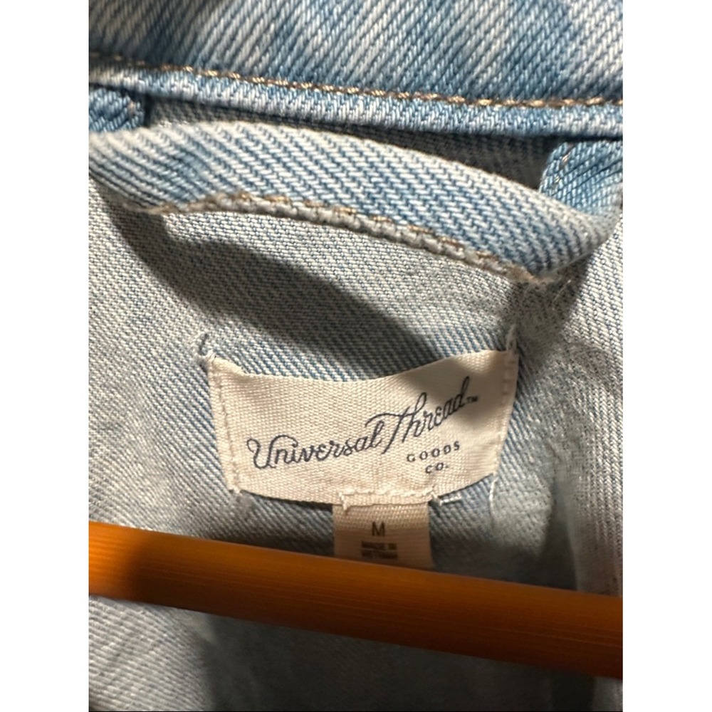 Universal Thread Light Blue Oversized Denim Jacket - Trucker Style - Women's Med - Picture 4 of 11